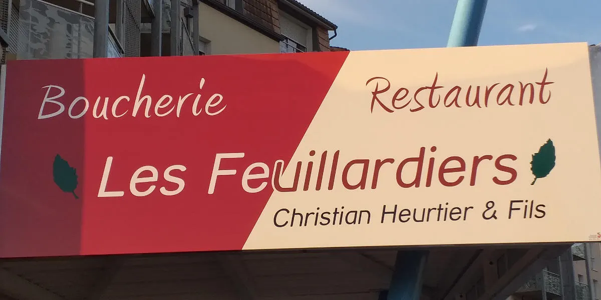 Enseigne de la Boucherie Restaurant Les Feuillardiers à Isle